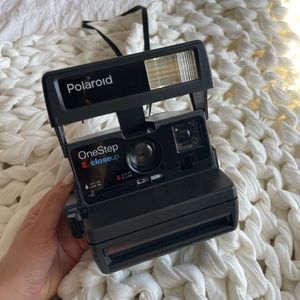 Polaroid OneStep CloseUp (1/2)